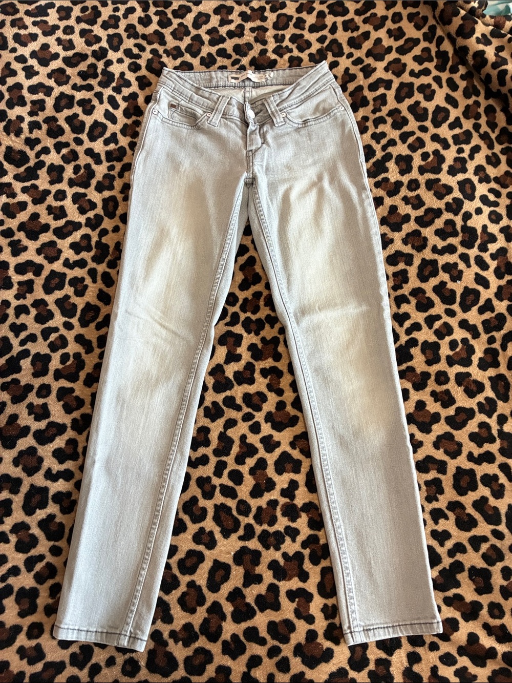 Levi's Light Gray Skinny Jeans - Slim Fit